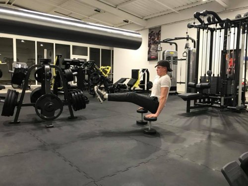 ﻿Muscler son corps dans une salle Maraussan